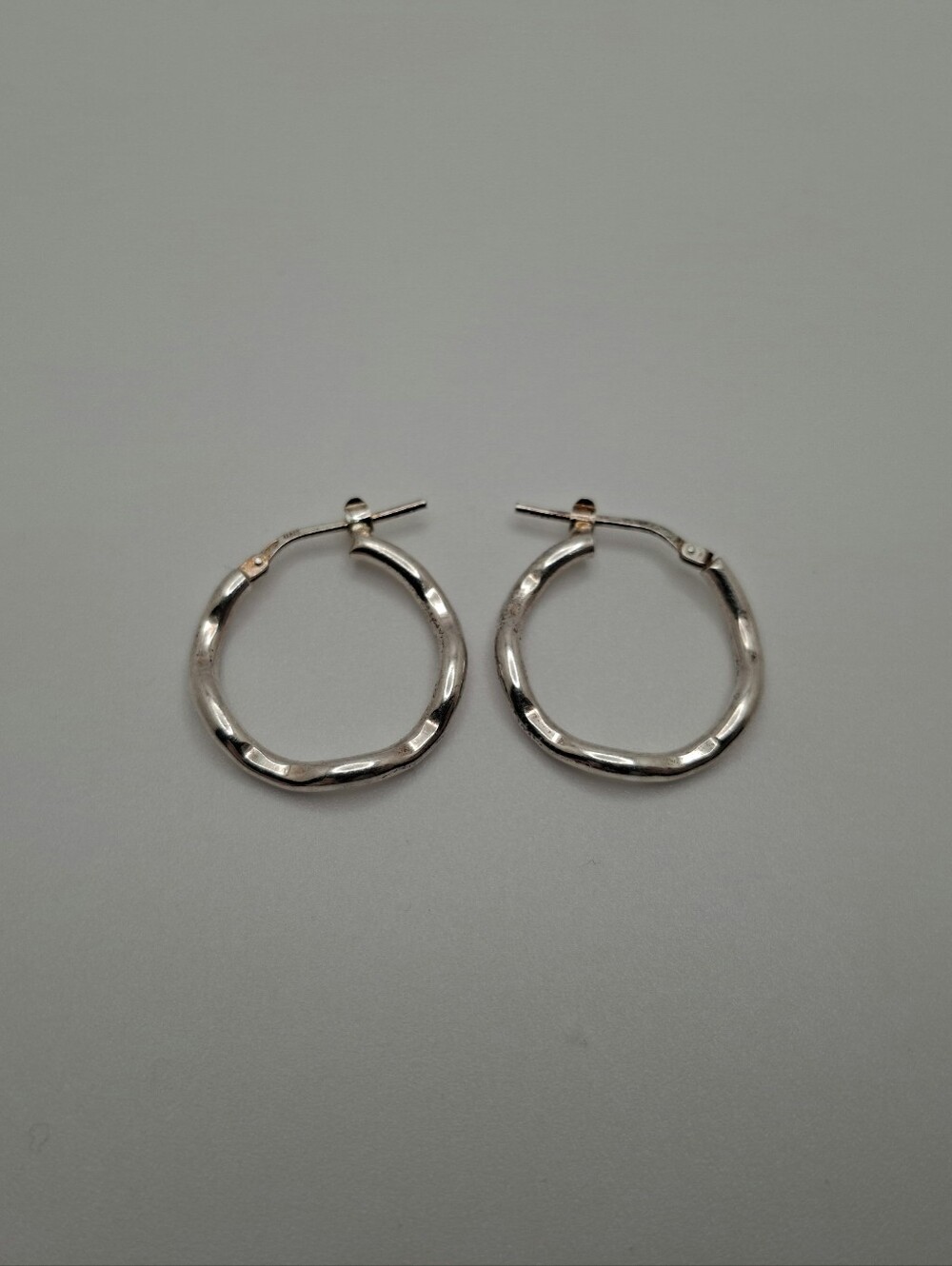 Sterling Silver 925 Italy Wave Design Hoop Earrings Vintage
